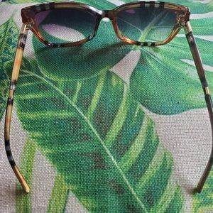 Women’s sunglasses